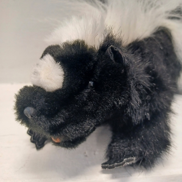 Folkmanis Realistic Plush Black and White Skunk Animal Plush Hand Puppet Toy - Picture 11 of 11